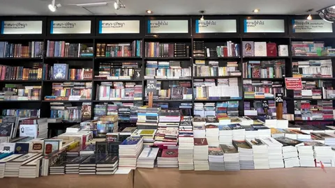 ฟื้นชีพ...ร้านหนังสือ สร้างแหล่งความรู้คุณภาพส่งเสริมคนไทย "เรียนรู้ด้วยการอ่าน"