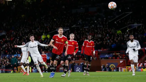 ไม่ปลื้มอย่างแรง แฟนผีจวก 2 แข้งแมนยูฯ เกมเจ๊า ยัง บอยส์ ศึก ชปล.