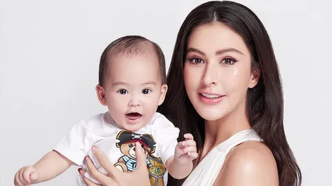 ซุปตาร์น้อย ริต้า–ศรีริต้า ควง น้องกวินท์ ขึ้นแท่นพรีเซนเตอร์ผ้าอ้อมเด็ก