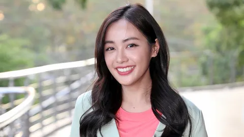 “อุ้ม อิษยา” เคลียร์ชัด “ไม้” ไม่ใช่แฟน ยังไปเที่ยวด้วยกันได้ในสถานะพี่น้อง