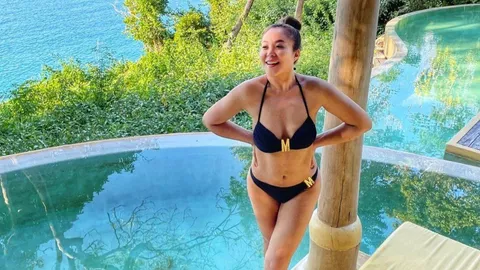 ดีเจดาด้า เปิดโหมดเซ็กซี่ไฟลุก นุ่งบิกินีในทริปฮันนีมูนกับสามี