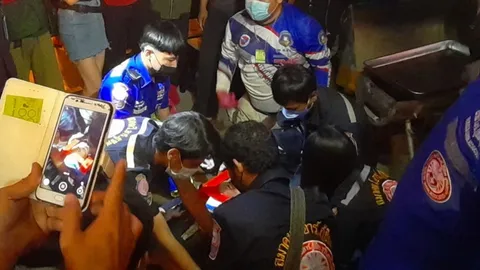 ตีกันยับสาหัส 1 ดู "เสก โลโซ" งานช้างสุรินทร์ คืนนี้ "ปู พงษ์สิทธิ์"  