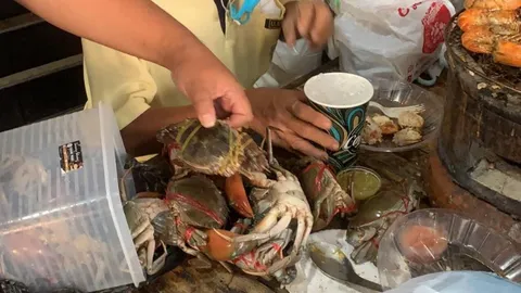 ไม่น่าเลยยาย มาบุฟเฟต์บ่อย นึกว่าชอบอาหารทะเล ที่ไหนได้ ขโมยปู-กุ้ง กลับบ้านเพียบ