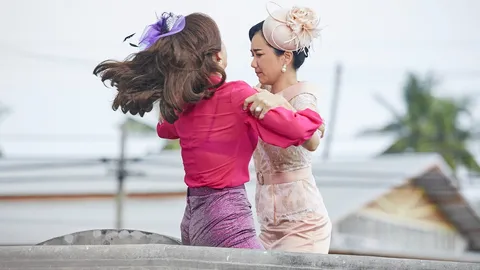 2 ตัวแม่ “เป้ย-ปูเป้” ทุ่มสุดตัว ตบกันนัวจากบนบกยันตกน้ำ ในละคร “วานวาสนา”