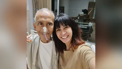 อี๊ฟ พุทธธิดา เผยภาพล่าสุด พ่อต้อย เศรษฐา ให้อาหารทางสายยาง