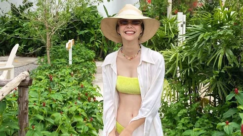 เอาอีกแล้ว เต้ย จรินทร์พร แจกความสดใสใส่บิกินีสีเขียว หนุ่มๆ ใจสั่น 