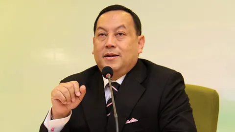 กระทรวงพัฒนาสังคมฯ มอบทุนพร้อมอาชีพให้เยาวชน