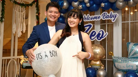 “ลูกแก้ว ศรีกานต์” ควง “ซีตู” สามีนักธุรกิจ บินกลับเมืองไทย จัดปาร์ตี้ต้อนรับลูกชาย