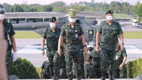 "บิ๊กบี้" ลงใต้เยี่ยมทหารชายแดน สั่งเข้มเพิ่มความระวังในพื้นที่เสี่ยง