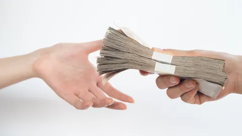 ฟัน ส.ต.อ.หญิง โกง 14 ล้านบาท ปลอมเช็ค-ลายมือ เบิกเงินหลวงไปใช้