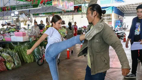 “เกรซ” เปิดฉากบู๊สุดเท่ ความสวยเข้าตา "สุ่ย" จีบประกวดนางงาม ใน “นางสาวส้มหล่น”