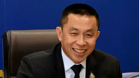 ต่อลมหายใจสายการบินกระอัก