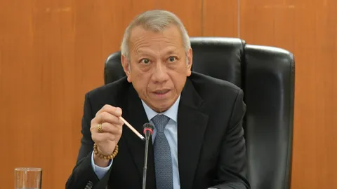 "พิพัฒน์" ย้ำชัดไม่เก็บ "ค่าเหยียบแผ่นดิน" จาก "คนไทย"