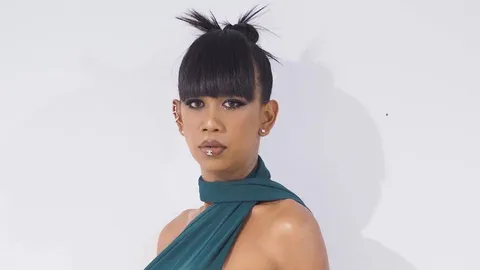 ต้นสังกัดแจ้งข่าว เจนนี่ ปาหนัน ติดโควิด เผยมีอาการครั่นเนื้อครั่นตัว