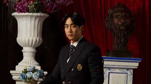 ฮัท จิรวิชญ์ หวนคืนจอ SIX CHARACTERS มายาพิศวง