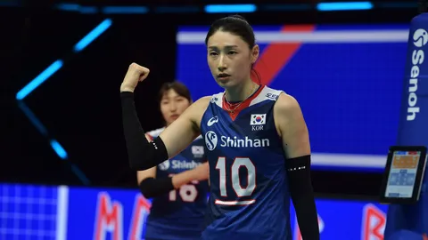 ทิ้งทวนทีมชาติ "FIVB" ยก "กัปตันคิม" นักตบลูกยางสาวเบอร์ 1 โลก ปี 2021