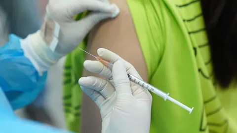 ฉีดวัคซีนเข็ม 4 ที่บางซื่อ เปิดเงื่อนไข ใครบ้างต้องลงทะเบียนจอง