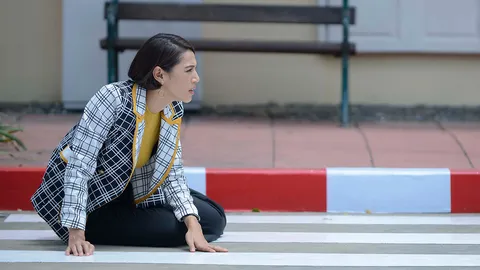 "นุ่น" เจอซีนโหดถูกรถชน ลุ้นเป็นตายเท่ากัน ใน "The Messenger กามเทพผิดคิว"