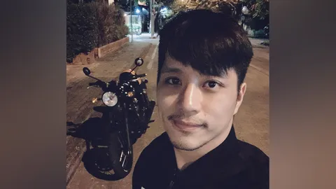 “ตี๋-วิวิศน์” เริ่มกลับมาปล่อยมุก ตามสไตล์หนุ่มขี้เล่นกับแคปชันเสี่ยว