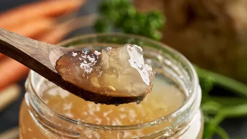 กินคอลลาเจน มีประโยชน์ต่อกระดูกและผิวหนังจริงหรือ