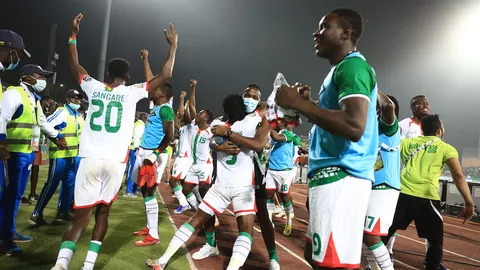 ได้ 2 ทีมแรกเข้ารอบรองชนะเลิศ “แอฟริกา คัพ” วันนี้แข่งอีก 2 คู่