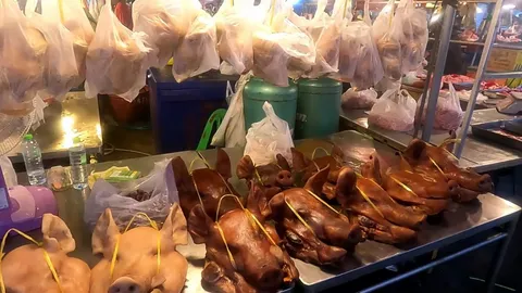 ตรุษจีนหัวหมูโลละ 600 พ่อค้าโอดเงียบมาเป็นสัปดาห์ เพิ่งจะคึกคักวันจ่าย (คลิป)