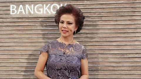 อัดวัคซีนจนมั่นใจ "จรรยา สว่างจิตร" บินไปฉลองตรุษจีนที่ฝรั่งเศส