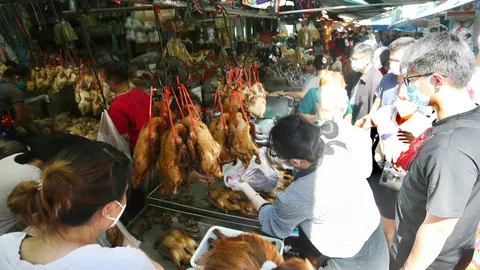 เยาวราชแน่น แห่ซื้อของไหว้ ลดปริมาณลง แต่ไม่ขึ้นราคา (คลิป)