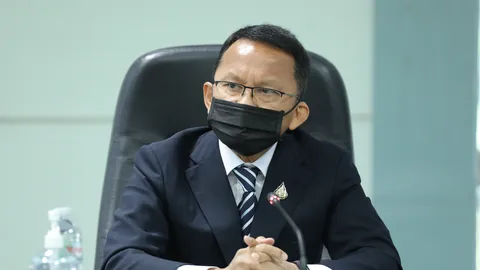 "สมศักดิ์" ยัน ร่าง พ.ร.บ.กระท่อม ต้องเสร็จในรัฐบาลนี้ ไม่ติดใจ ส.ว.ขอแก้ 11 มาตรา