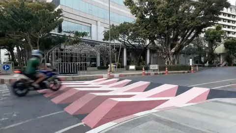 ไอเดียนิสิตจุฬาฯ ทางม้าลาย 3 มิติ ใครเห็นก็ต้องชะลอ