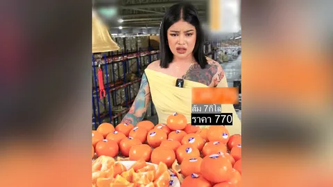 พิมรี่พาย เจอดราม่า หลังเหยียดฐานะคนถามหา "ส้ม 3 โลร้อย" ไล่ไปซื้อตลาดนัด