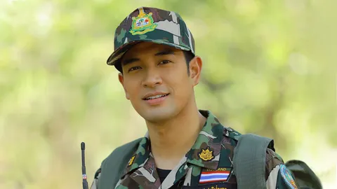 “เกรท วรินทร” โสดโปรดจีบ หล่อราศีจับ สวมบทหนุ่มในเครื่องแบบ เพิ่มเสน่ห์สุดฮอต