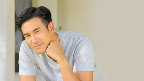 โสดเป็นเหตุ “เกรท-วรินทร” หนุ่มฮอตแห่งปีที่หมายปอง หมั่นไส้แก๊งคนคลั่งรัก