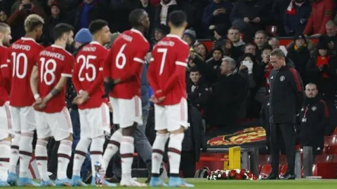 ไร้ 3 แข้งดัง ส่องไลน์อัพ 11 ตัวจริง "แมนยูฯ" ก่อนดวล "เซาแธมป์ตัน" 