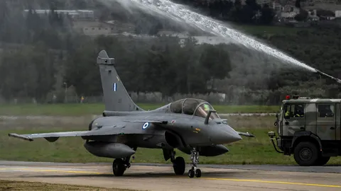 อิเหนาเคาะ “ราฟาล”