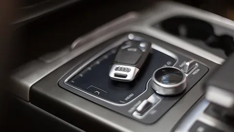 รีโมต Push Start แบตฯ หมด สตาร์ตรถยังไง เผลอกดปุ่ม Push Start ตอนรถวิ่ง รถดับไหม?