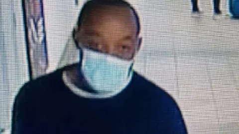 จับได้แล้ว ชายทำร้าย นศ.สาวไทยในนิวยอร์ก พบเคยถูกจับถึง 44 ครั้ง