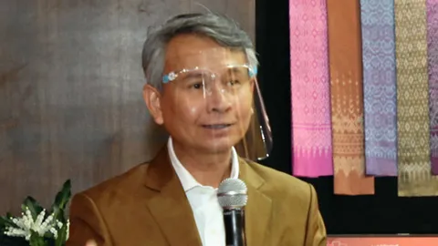 ดร.อนุชา ใช้เวลาว่างที่อยู่บ้านวาดรูปประมูลช่วยมูลนิธิ