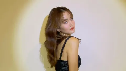 โบว์ เมลดา มือสั่นเจอชาวเน็ตแซะแรง อย่าสำคัญตัวผิดคนเกลียดมีเยอะ