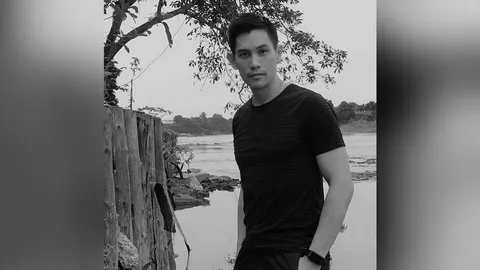 แฟนคลับสุดช็อก เบส วีร์ นักร้อง-ผู้ประกาศข่าวชื่อดังจากไปอย่างกะทันหัน