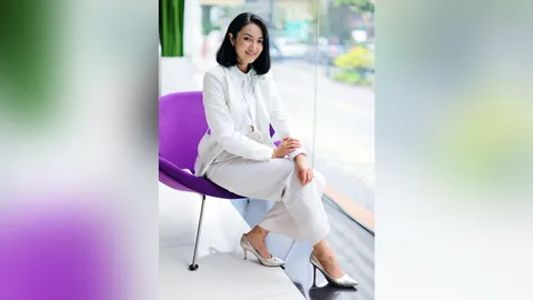 ตะวันฉาย พลโยธี สาวรุ่นใหม่ไฟแรง สร้างกำลังใจลุยงานไม่ยอมแพ้กับปัญหา