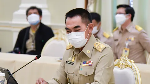 เลขา สมช. ลั่น ยังไม่ล็อกดาวน์ ยกเว้นจำเป็น นายกฯ สั่งยกระดับ CI - รพ.สนาม