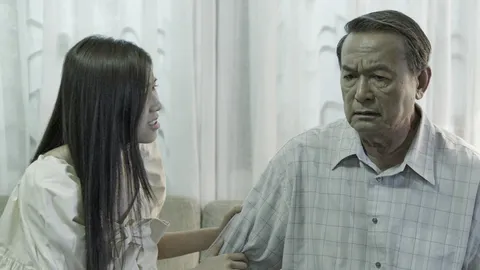 “ลุงเนาว์” ฝันแปลกประหลาด “ปุ่น” ร่วมค้นปมสัญญารัก “บ้านโชคดี เดอะซีรีส์"