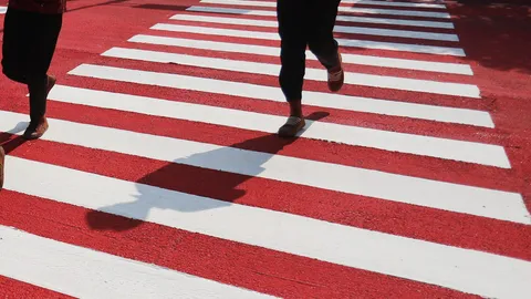 กทม.จัดกิจกรรมรณรงค์เพื่อข้ามถนนอย่างปลอดภัย ในทุกวันที่ 21ของทุกเดือน