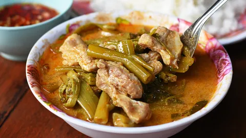 “ข้าวแกงป้าติ๋ม” อิ่มอร่อยสบายกระเป๋า