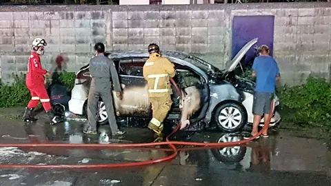 รมควันไฟลุก