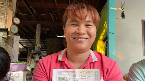 สาวลูกจ้างฝันกินกุ้ง ตามซื้อเลข ขอถูก 2 ตัว แต่โชคใหญ่รับ 6 ล้าน