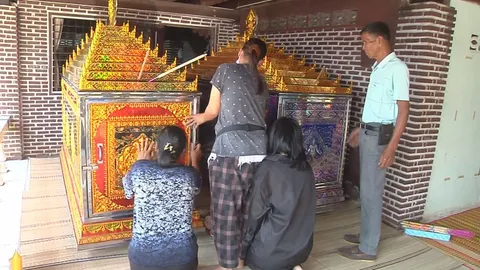 ศพ 2 แม่ลูกดิ่งแม่น้ำโขงดับกลับถึงบ้านที่สกลนคร ญาติจะฌาปนกิจพรุ่งนี้