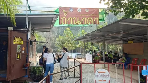 บึงกาฬเข้มตรวจ ATK ก่อนเข้าถ้ำนาคา หลังเพิ่มนักท่องเที่ยว 700 คนต่อวัน