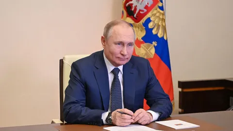 รัสเซียขู่ตอบโต้ ปิดท่อก๊าซส่งยุโรป หวั่น “นํ้ามันดิบ” พุ่ง 300 ดอลลาร์ต่อบาร์เรล